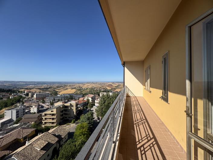 Image No.21-4 Bed Apartment for sale