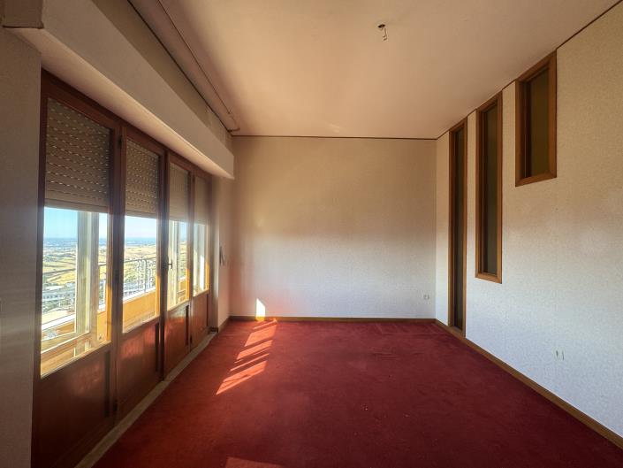 Image No.19-4 Bed Apartment for sale