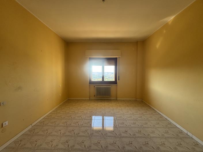 Image No.29-4 Bed Apartment for sale