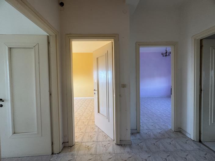 Image No.24-4 Bed Apartment for sale