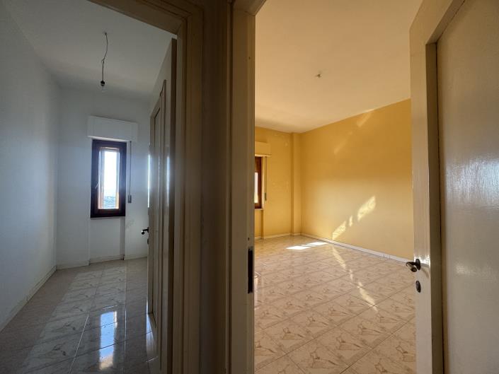 Image No.28-4 Bed Apartment for sale