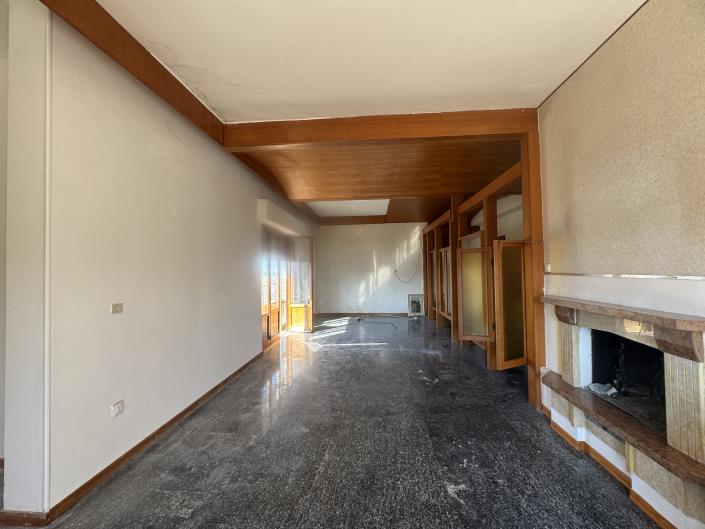 Image No.37-4 Bed Apartment for sale