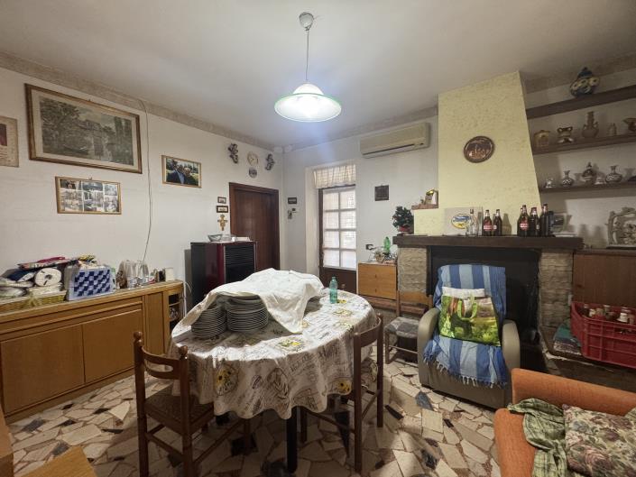 Image No.39-5 Bed Villa / Detached for sale