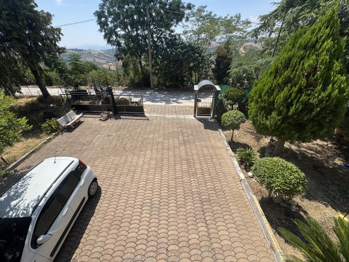 Image No.51-5 Bed Villa / Detached for sale