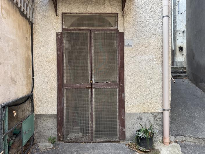 Image No.27-1 Bed Townhouse for sale