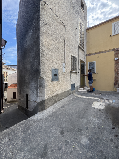 Image No.20-1 Bed Townhouse for sale