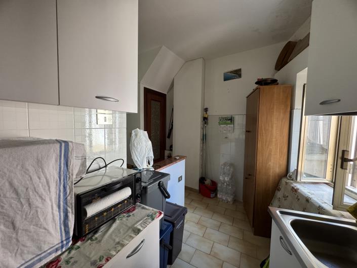 Image No.28-1 Bed Townhouse for sale