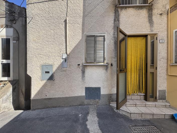 Image No.38-1 Bed Townhouse for sale