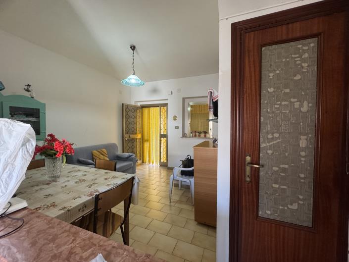 Image No.41-1 Bed Townhouse for sale