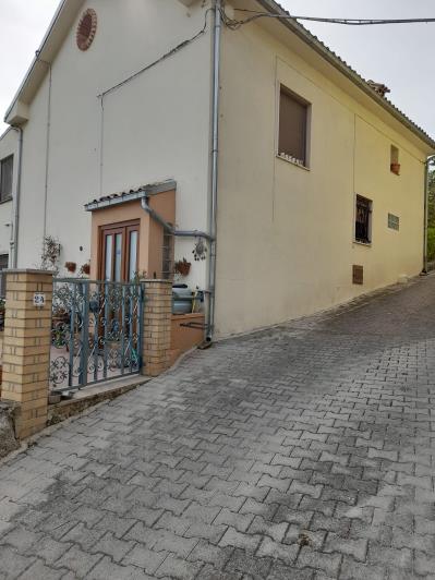Image No.53-4 Bed Villa / Detached for sale