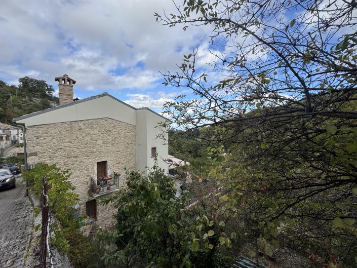 Image No.54-4 Bed Villa / Detached for sale