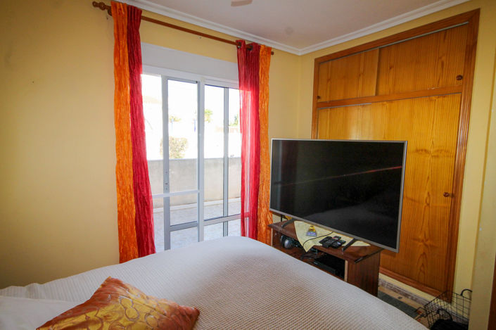 Image No.16-3 Bed House for sale