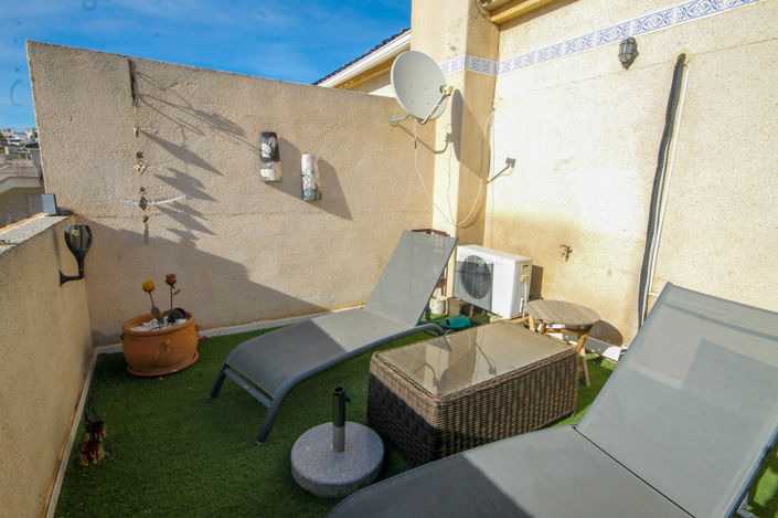 Image No.19-3 Bed House for sale