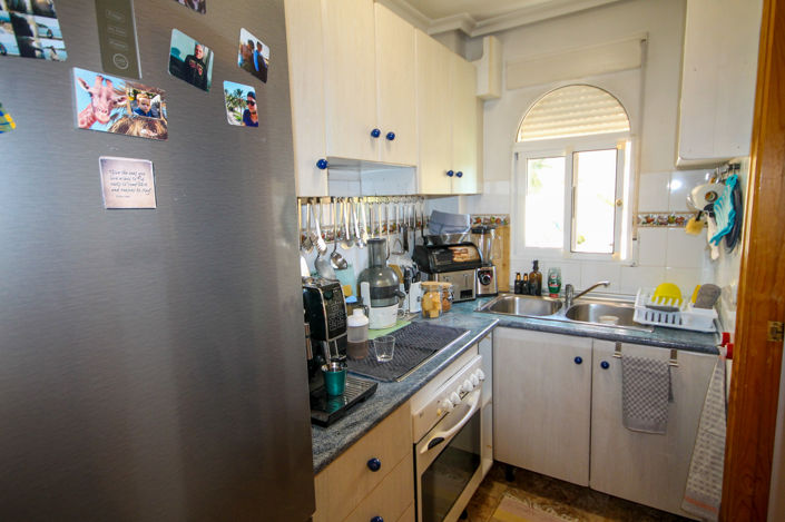 Image No.8-3 Bed House for sale