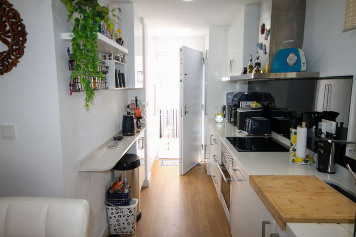 Image No.11-3 Bed House for sale