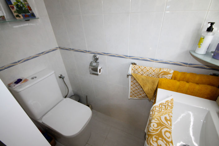 Image No.13-3 Bed House for sale