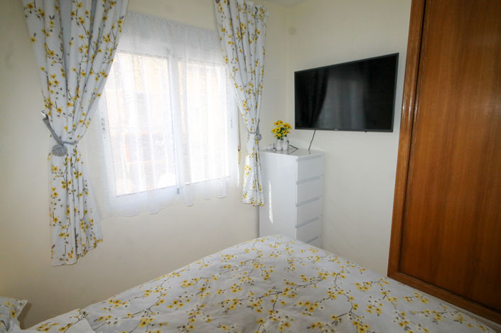 Image No.16-3 Bed House for sale