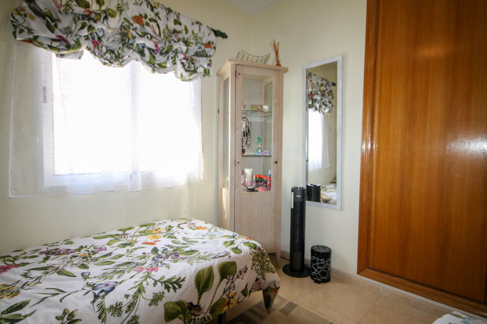 Image No.21-3 Bed House for sale