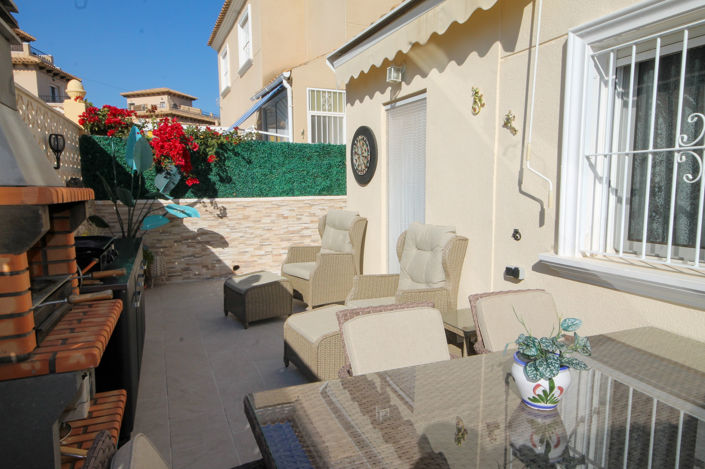 Image No.28-3 Bed House for sale