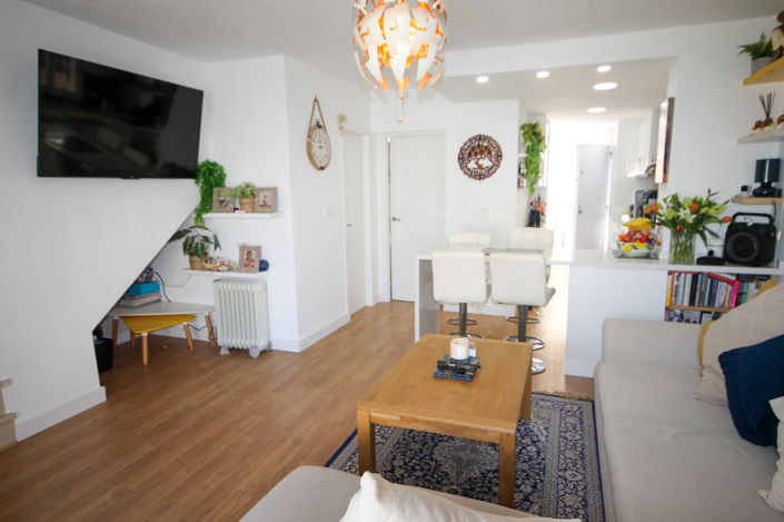 Image No.8-3 Bed House for sale