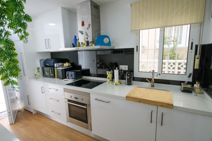 Image No.9-3 Bed House for sale