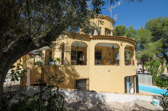 Image No.3-Villa de 5 chambres à vendre à Orihuela Costa