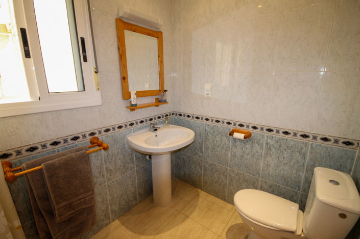 Image No.15-2 Bed Villa for sale