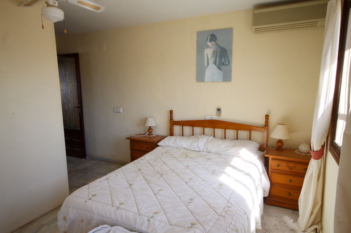 Image No.16-3 Bed House for sale