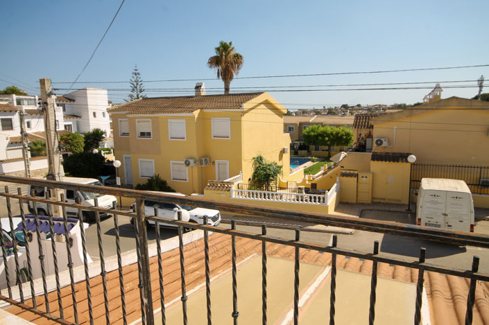 Image No.19-3 Bed House for sale