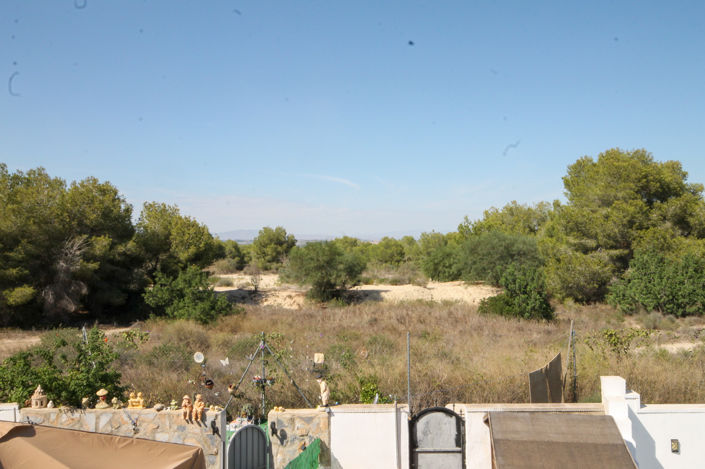 Image No.24-3 Bed House for sale