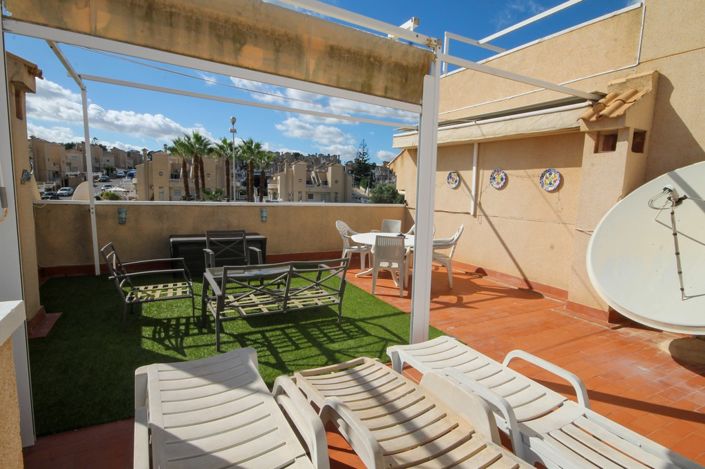 Image No.18-2 Bed House for sale