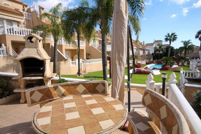 Image No.22-2 Bed House for sale