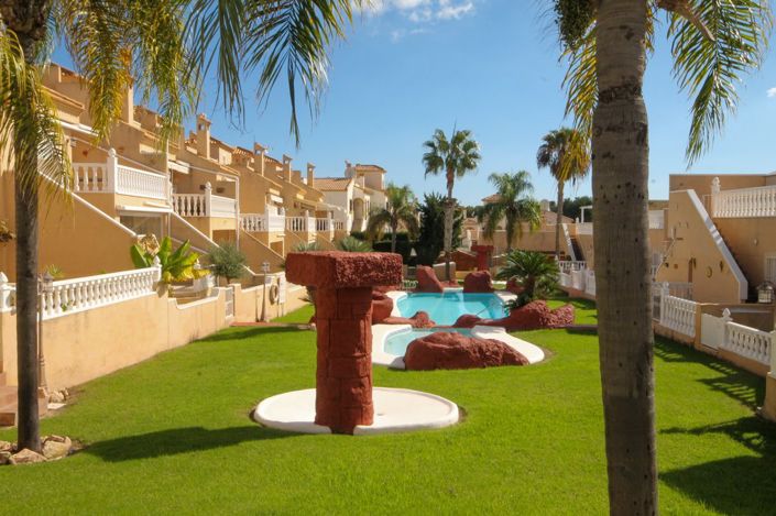 Image No.27-2 Bed House for sale