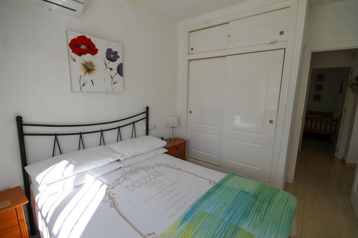 Image No.6-2 Bed House for sale