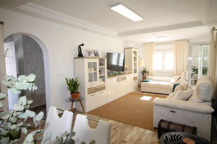 Image No.4-Villa de 4 chambres à vendre à San Miguel de Salinas