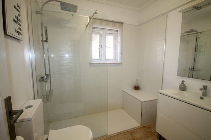 Image No.23-2 Bed Apartment for sale