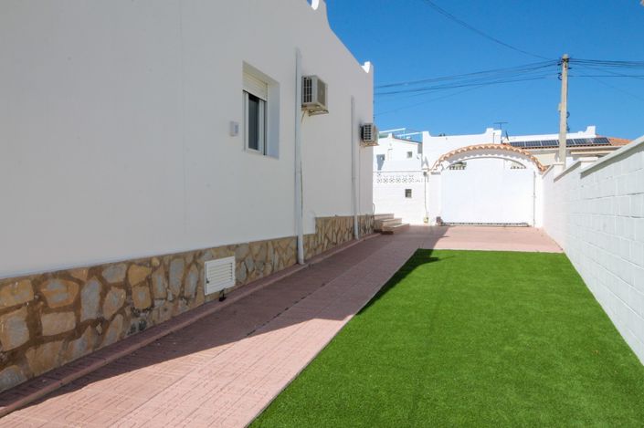 Image No.35-4 Bed Villa for sale