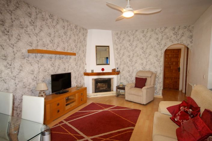Image No.12-4 Bed House for sale