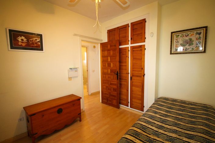 Image No.24-4 Bed House for sale
