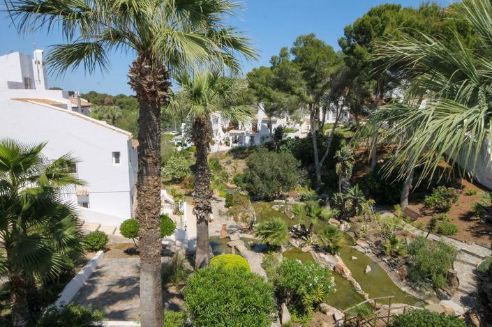 Image No.38-4 Bed House for sale