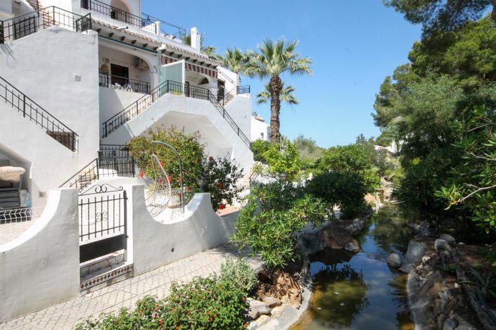 Image No.4-4 Bed House for sale