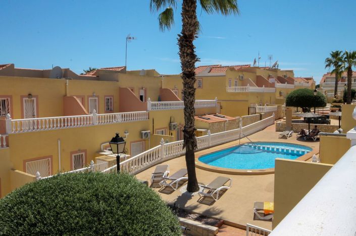 Image No.24-3 Bed House for sale