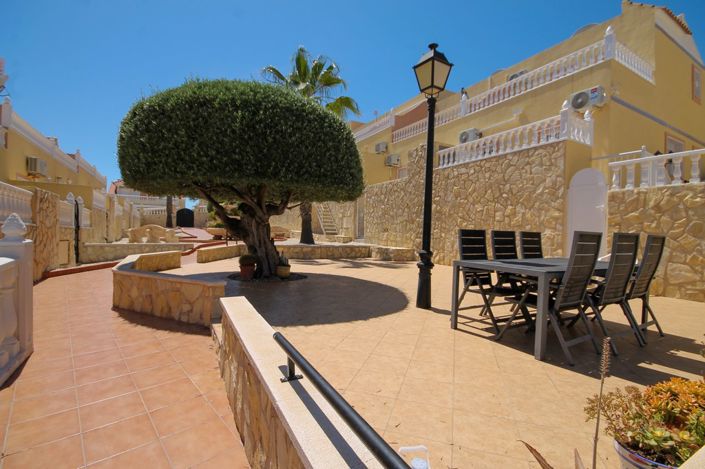Image No.28-3 Bed House for sale