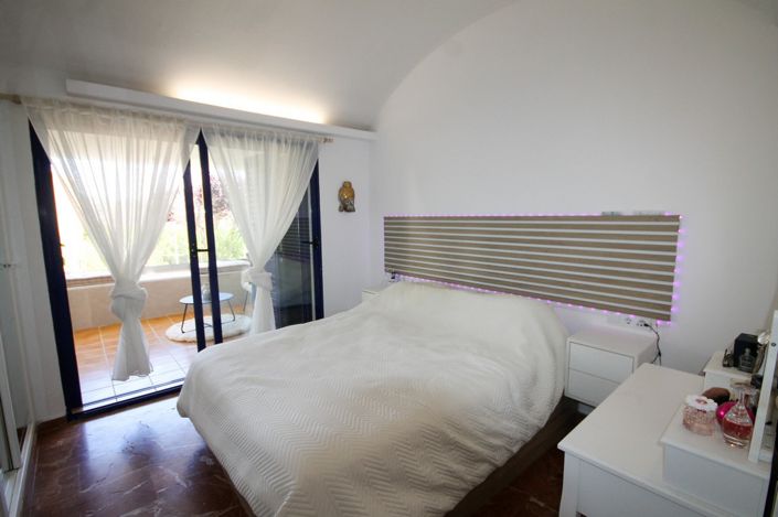 Image No.13-2 Bed Apartment for sale