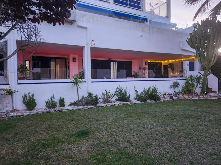 Image No.22-2 Bed Apartment for sale