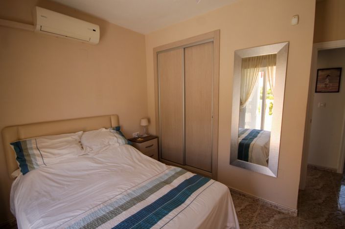 Image No.21-3 Bed House for sale