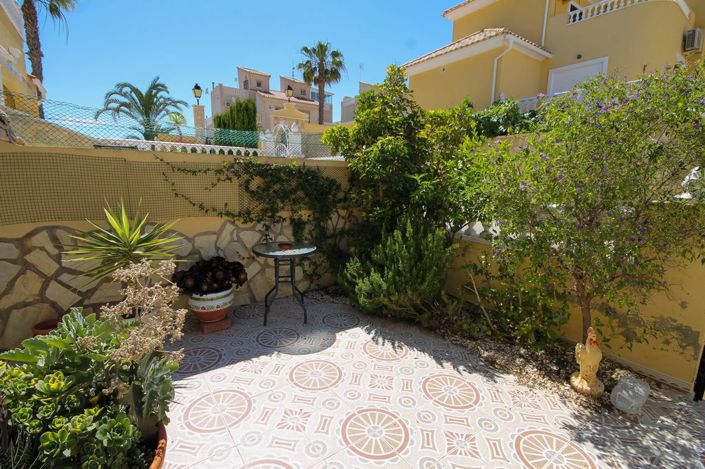 Image No.24-3 Bed House for sale