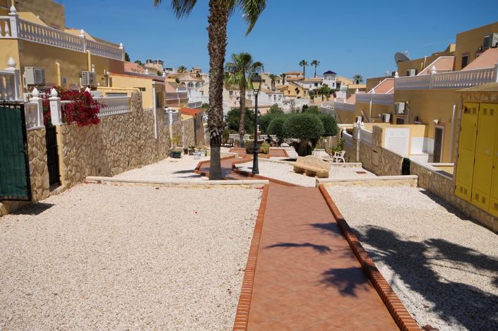 Image No.26-3 Bed House for sale