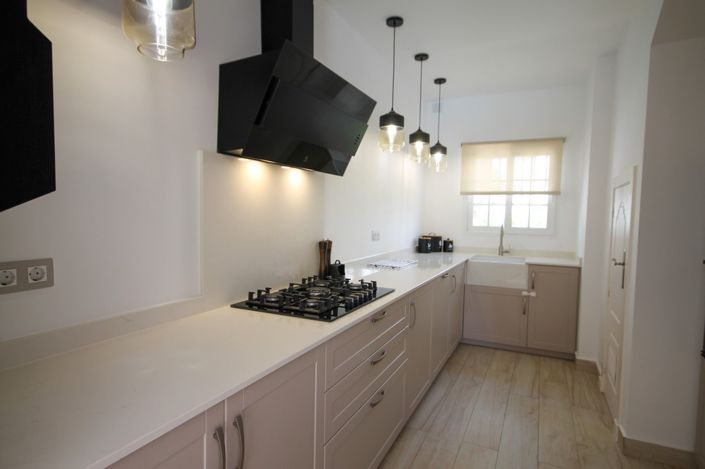 Image No.9-3 Bed Villa for sale