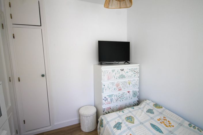 Image No.17-2 Bed House for sale